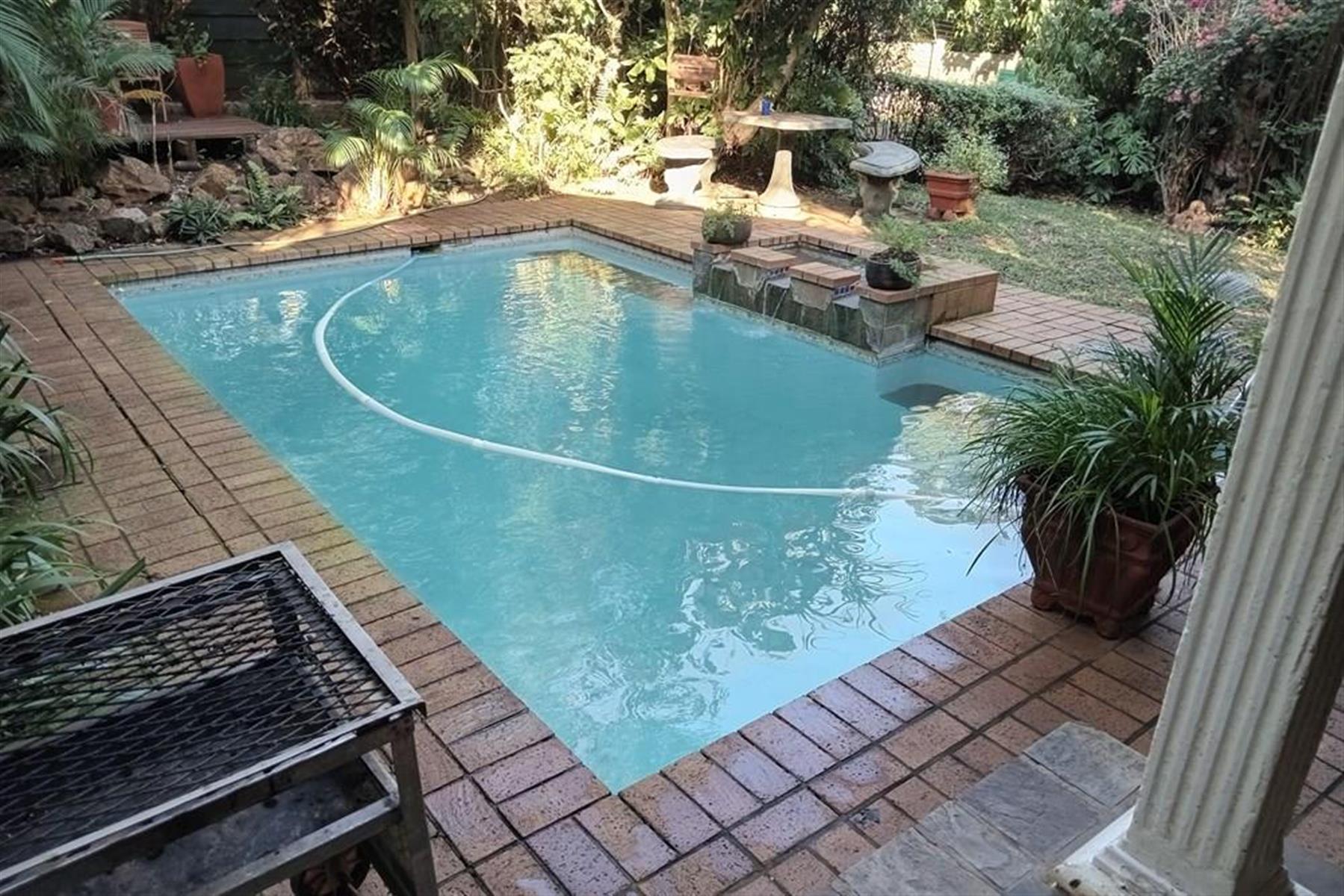 Exceptional Investment Opportunity: 10-Bedroom BnB in Prime Empangeni Location