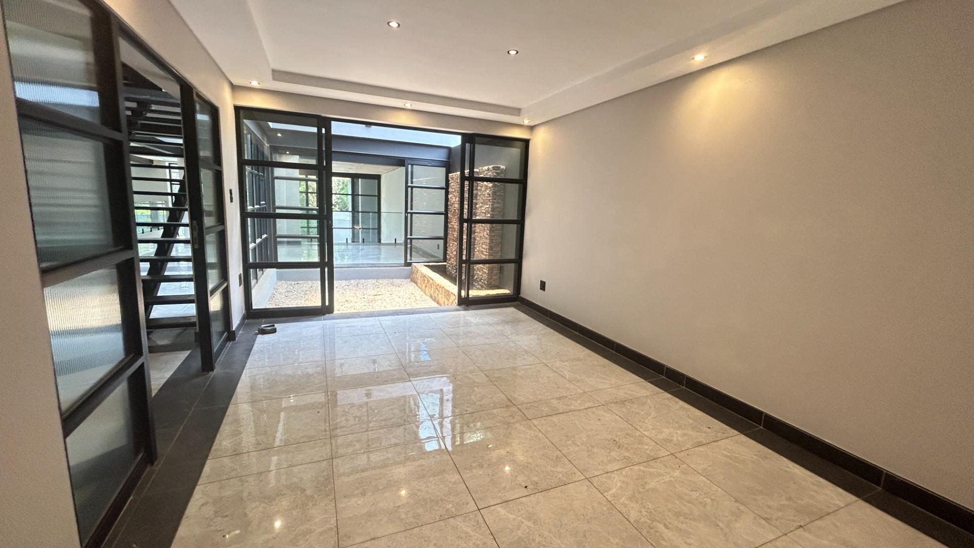 House For Sale in Waterkloof, Pretoria