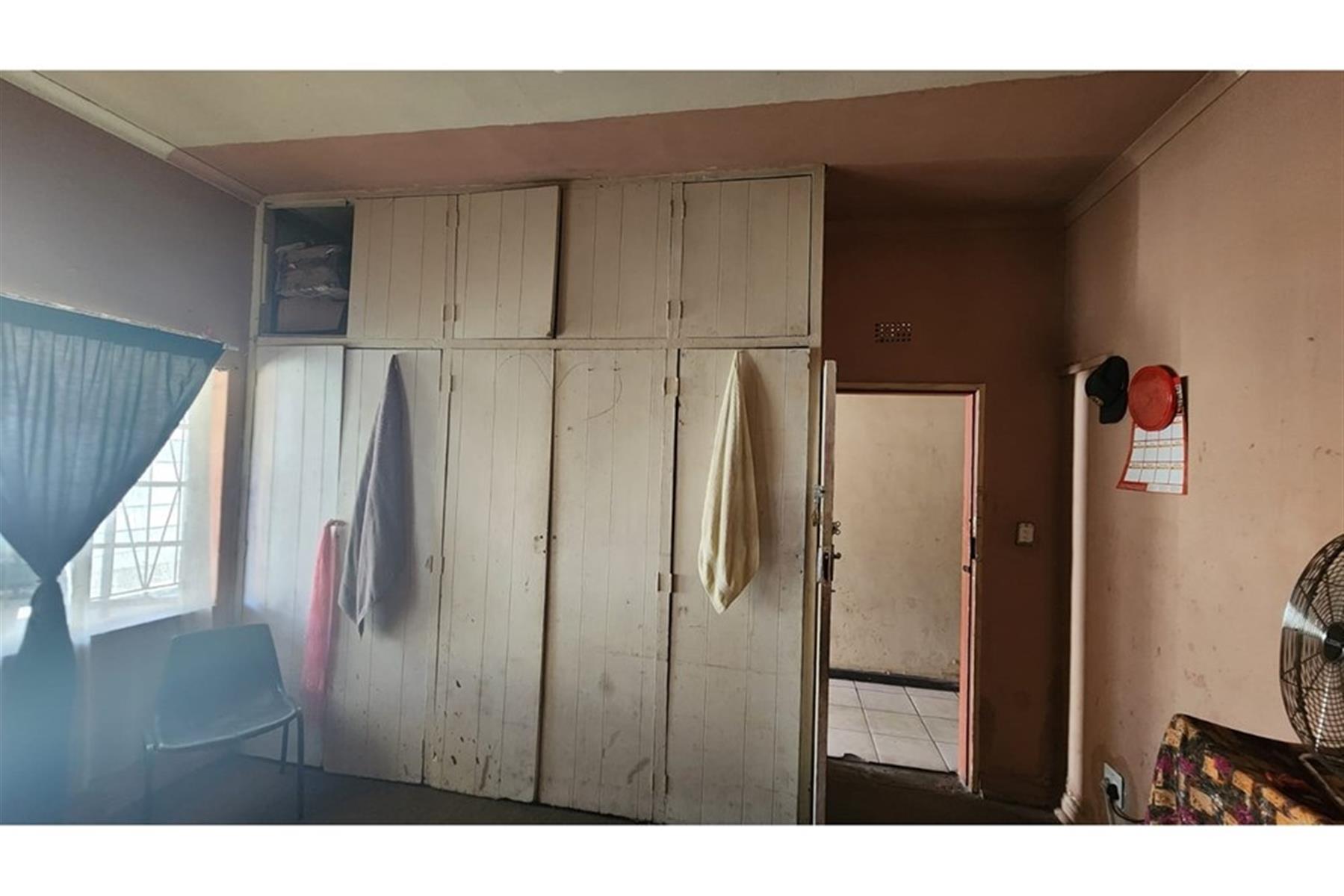 Attention Investors: High-Yield Rental Opportunity! 12 bedroom 6 bathroom
