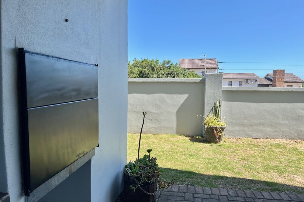 Apartment for sale in Aston Bay, Jeffreys Bay, 168 m²