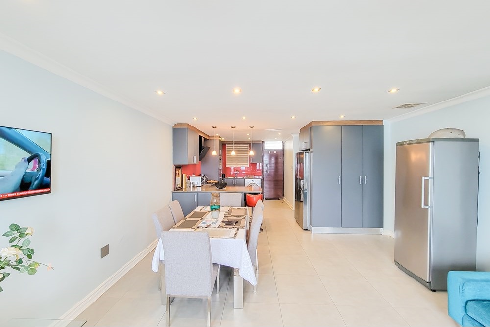 Modern 2 Bedroom unit for sale with sea views in North Beach