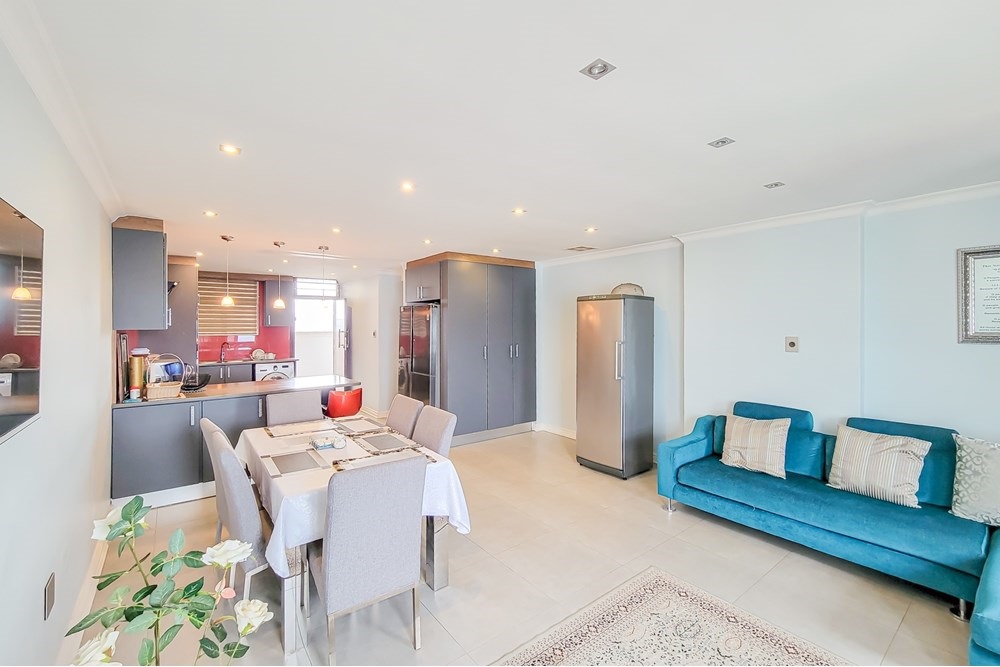Modern 2 Bedroom unit for sale with sea views in North Beach