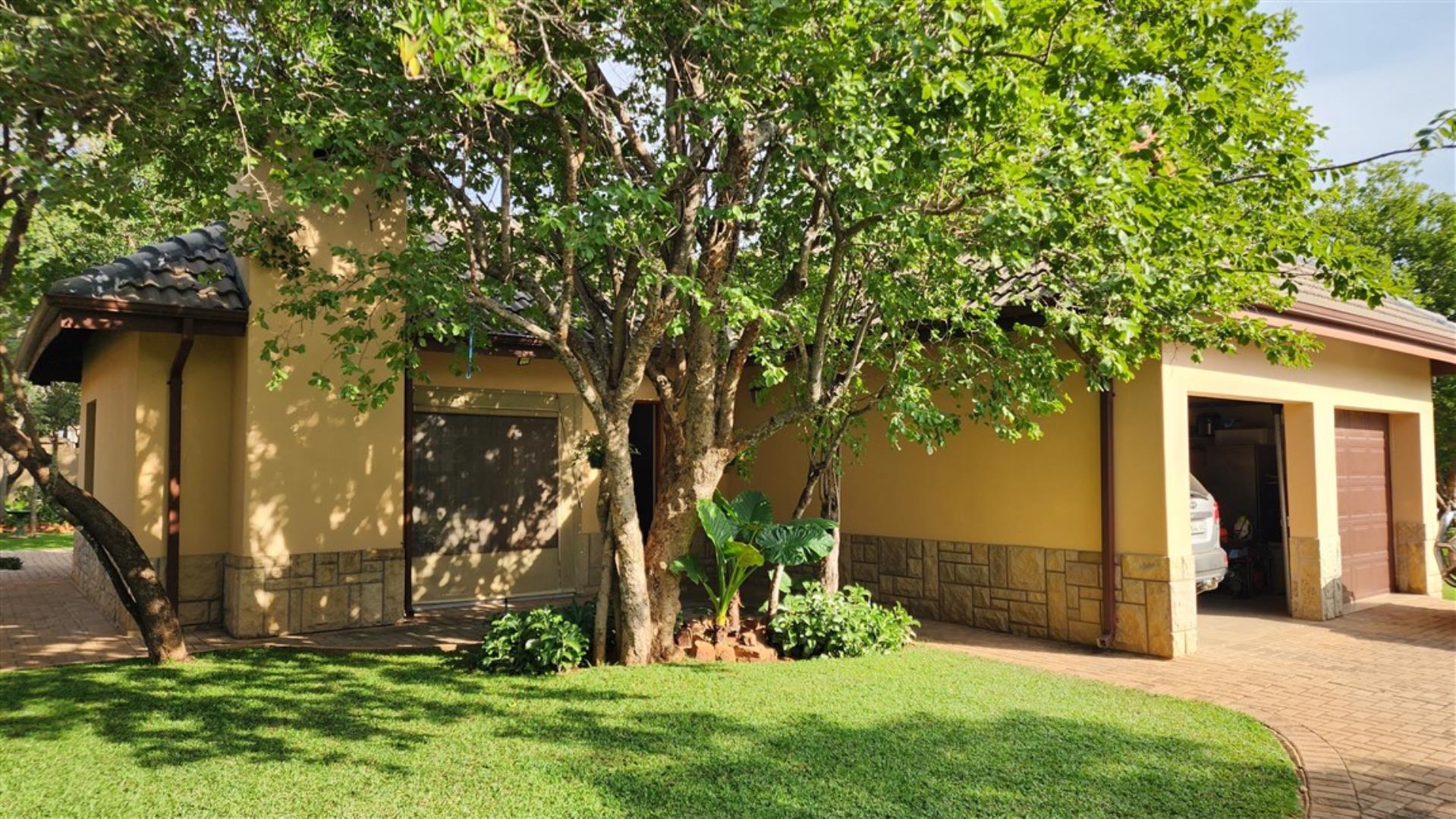 House for sale in Koro Creek Golf Estate, Modimolle, 152 m²