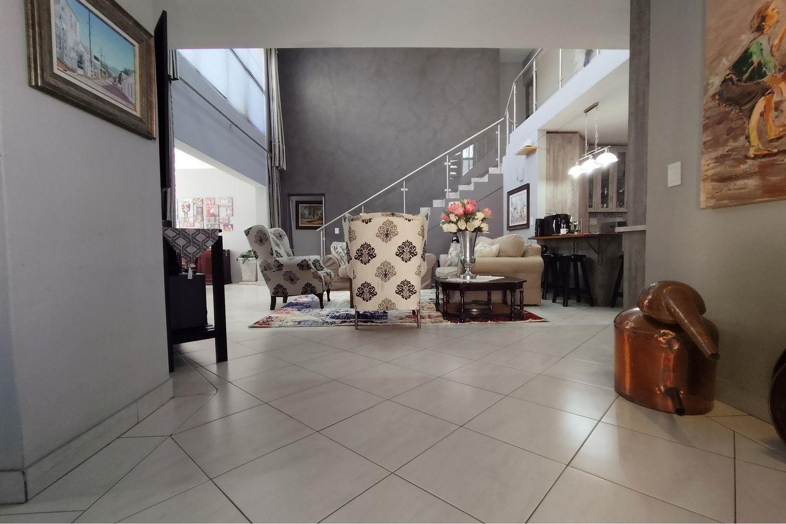 House For Sale in Melodie, Hartbeespoort, North West