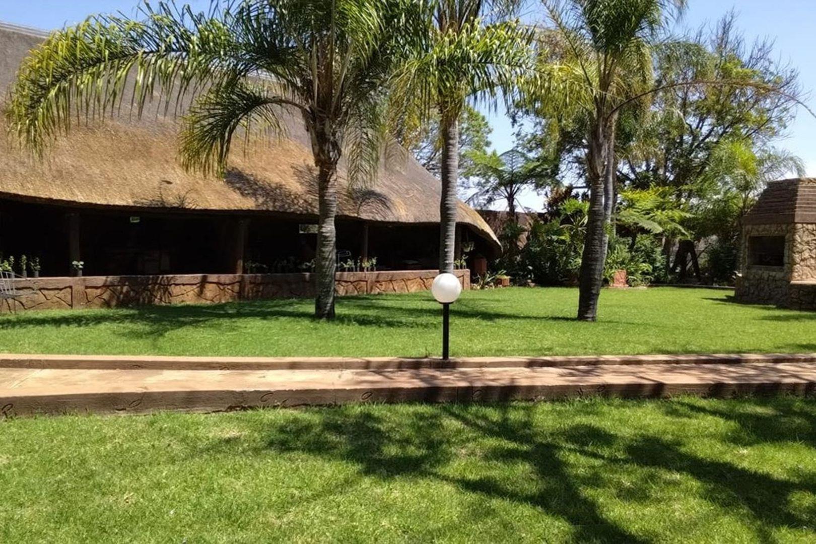 Farm for sale in Mookgopong, 19110000 m²
