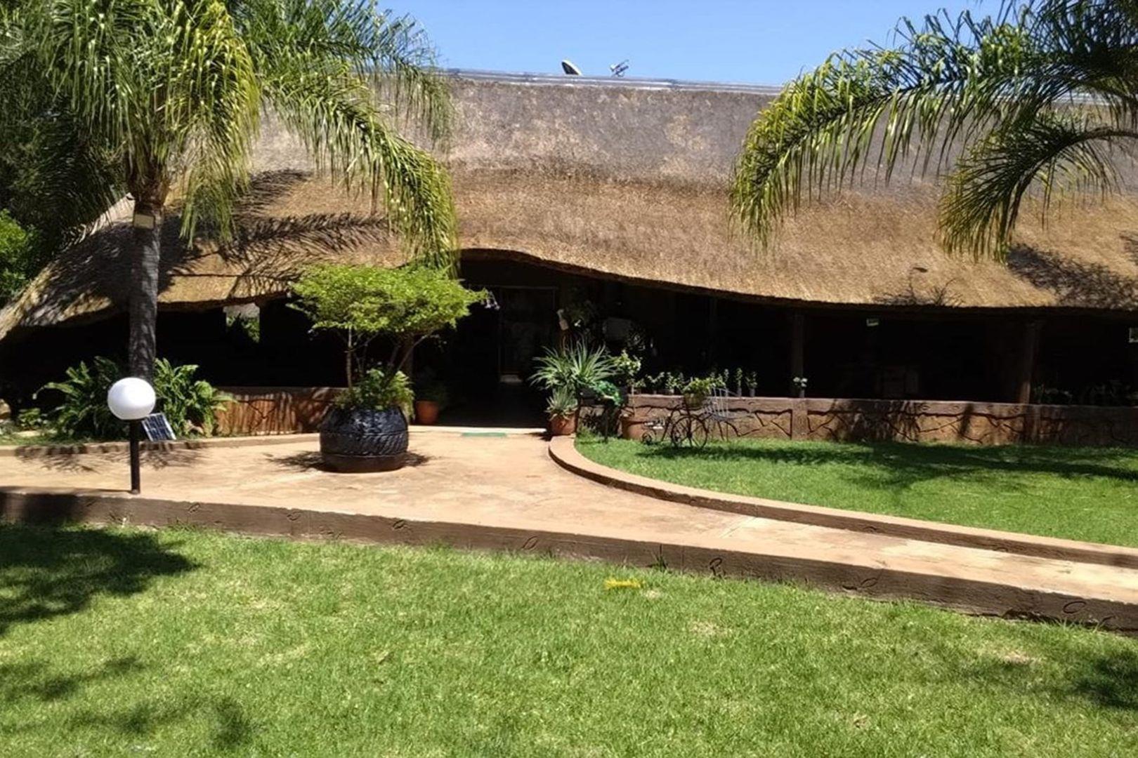Farm for sale in Mookgopong, 19110000 m²