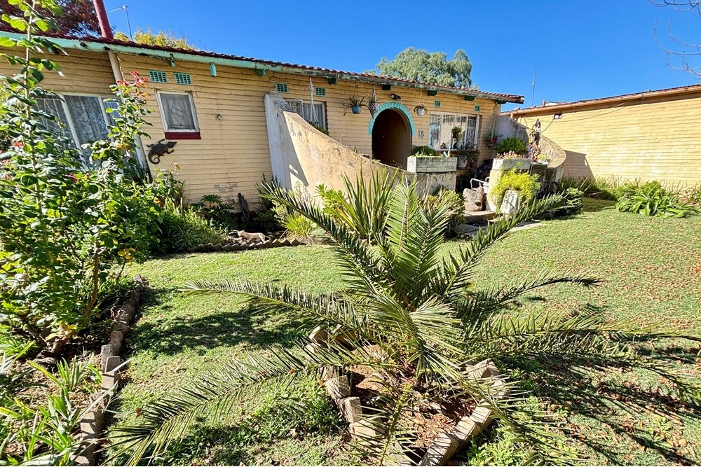 House for sale in Sasolburg Ext 1, Sasolburg, 857 m²