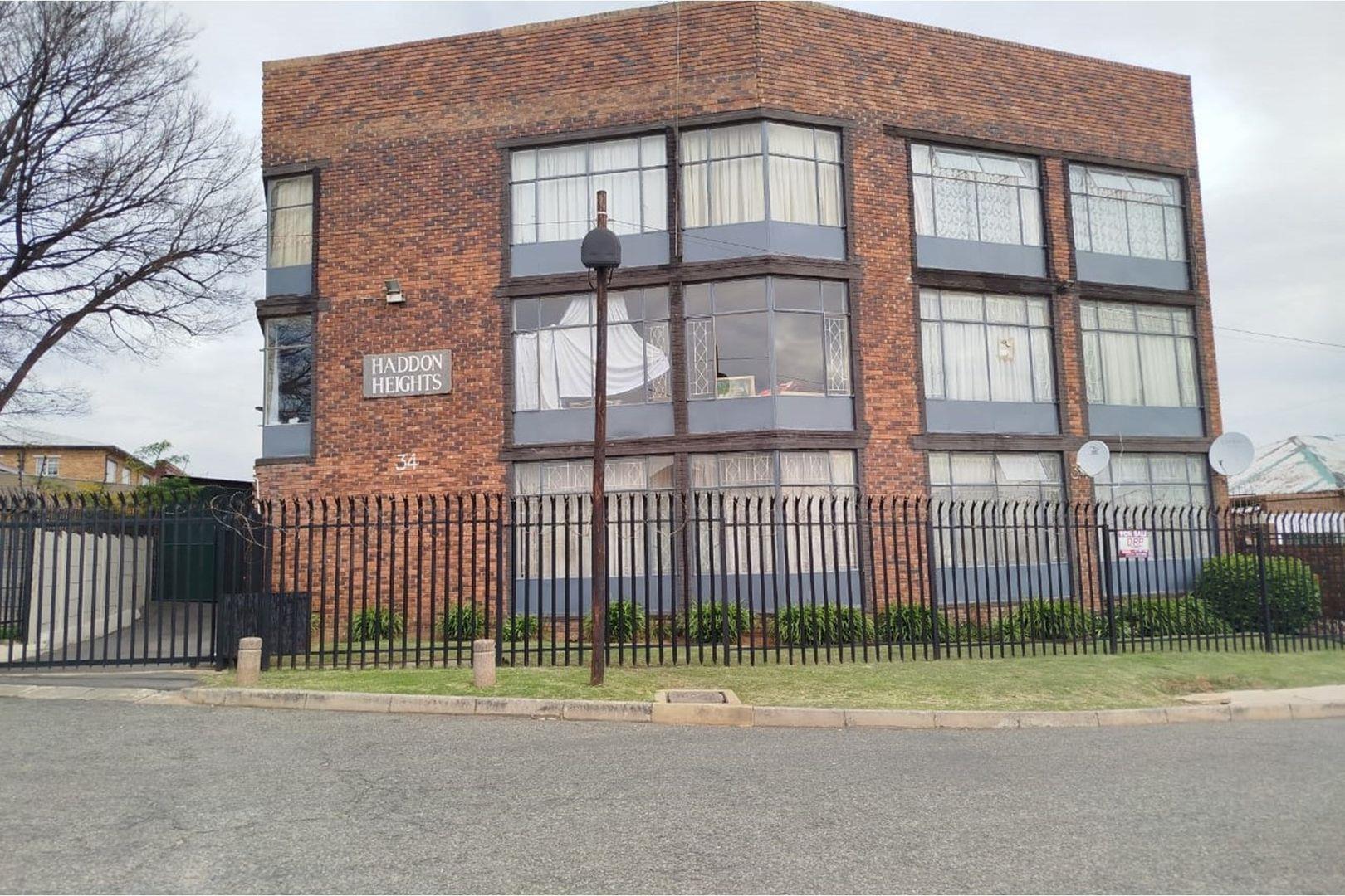 Apartment for sale in Haddon, Johannesburg, 43, Haddon Heights, 34 Napier Street, Haddon, Johannesburg, Gauteng, 79 m²