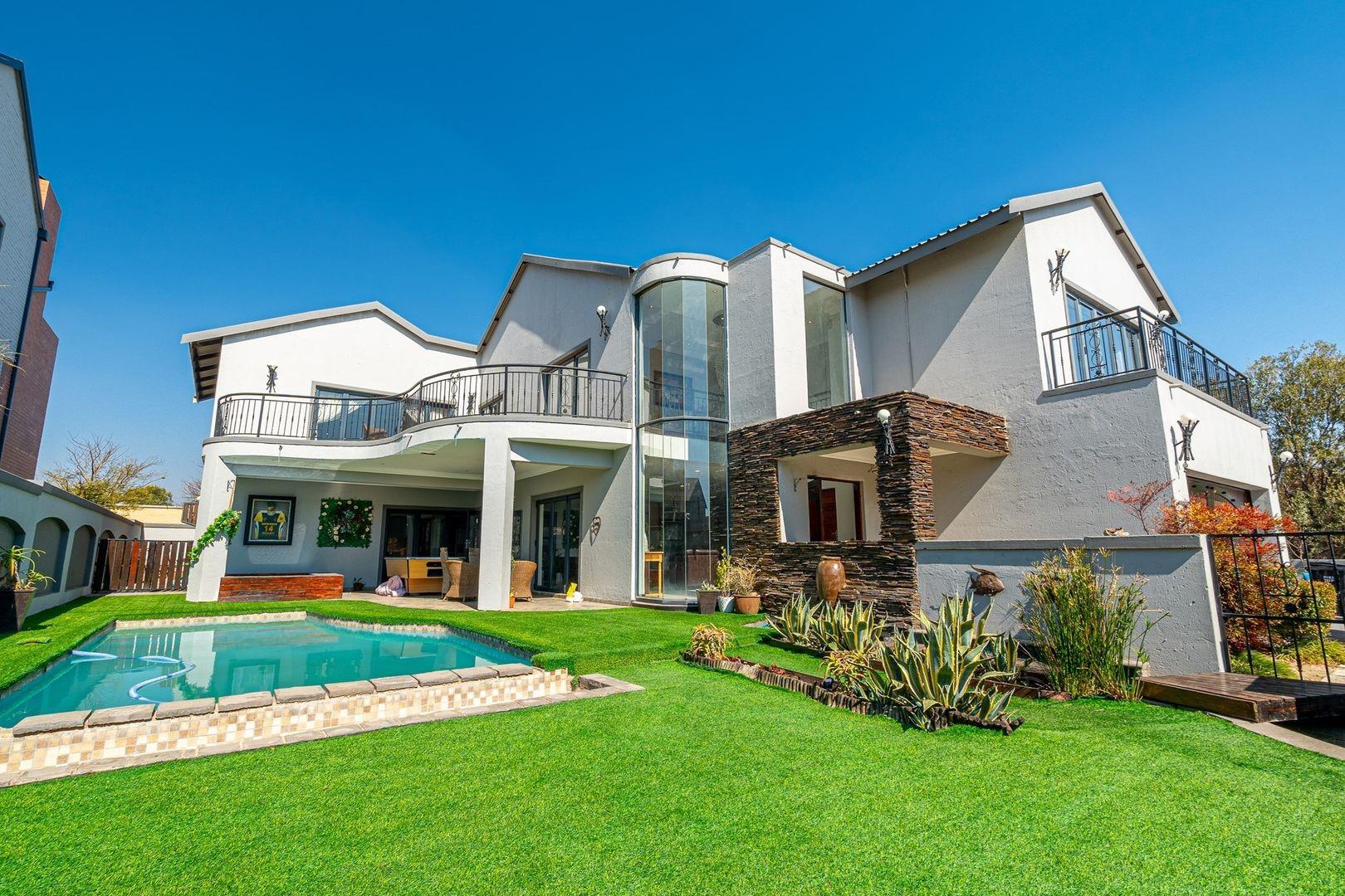 House For Sale in Waterfall Country Village, Midrand