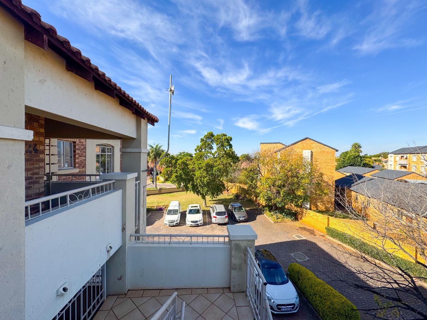 Apartment For Sale in Monavoni, Centurion