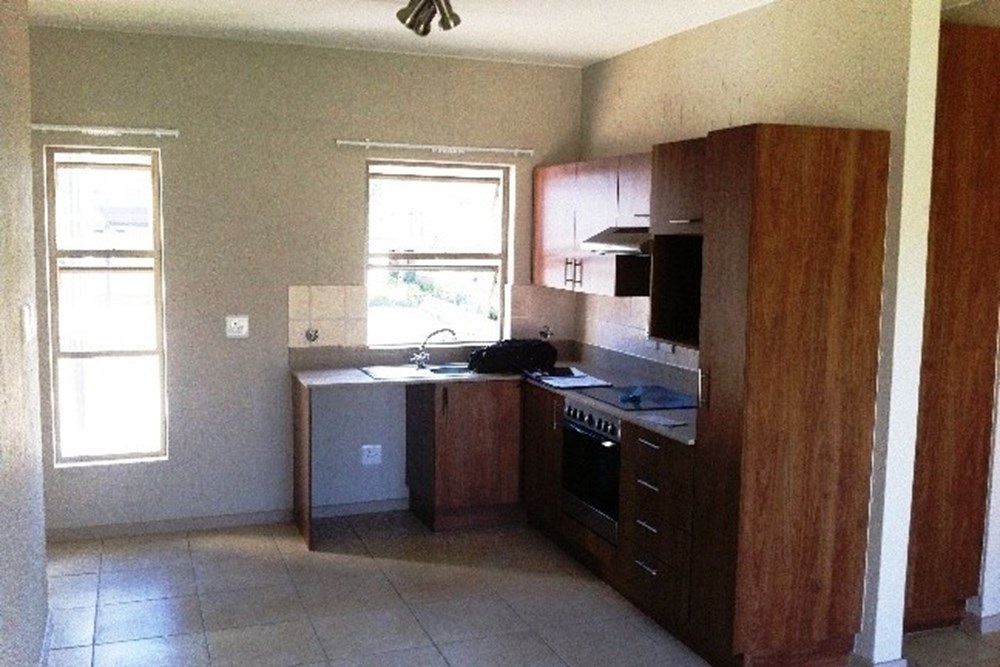 Townhouse for sale in Lonehill, Sandton, 65 m²