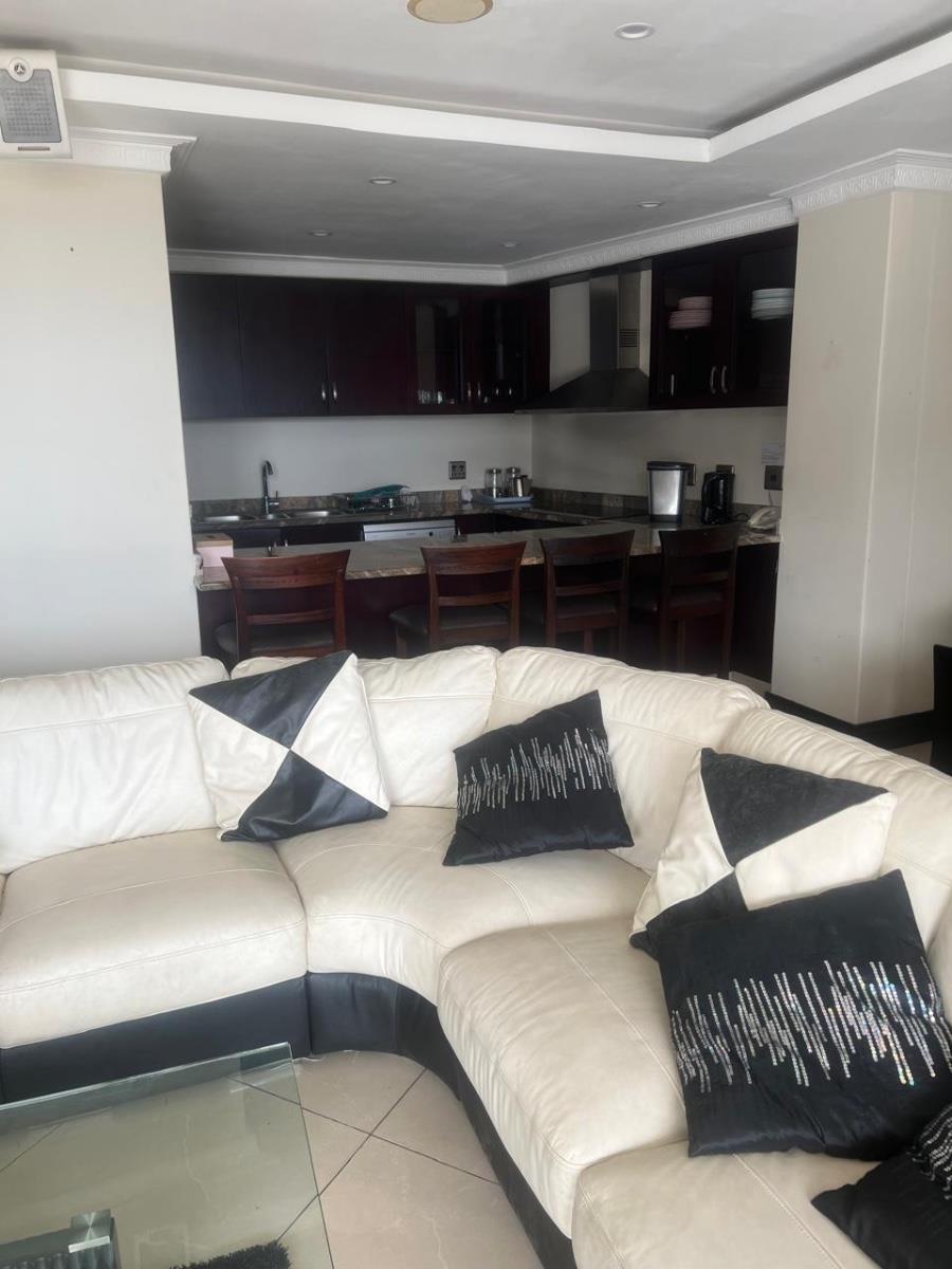 Apartment For Sale in Durban, KwaZulu Natal