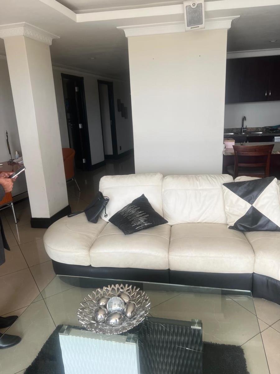 Apartment For Sale in Durban, KwaZulu Natal
