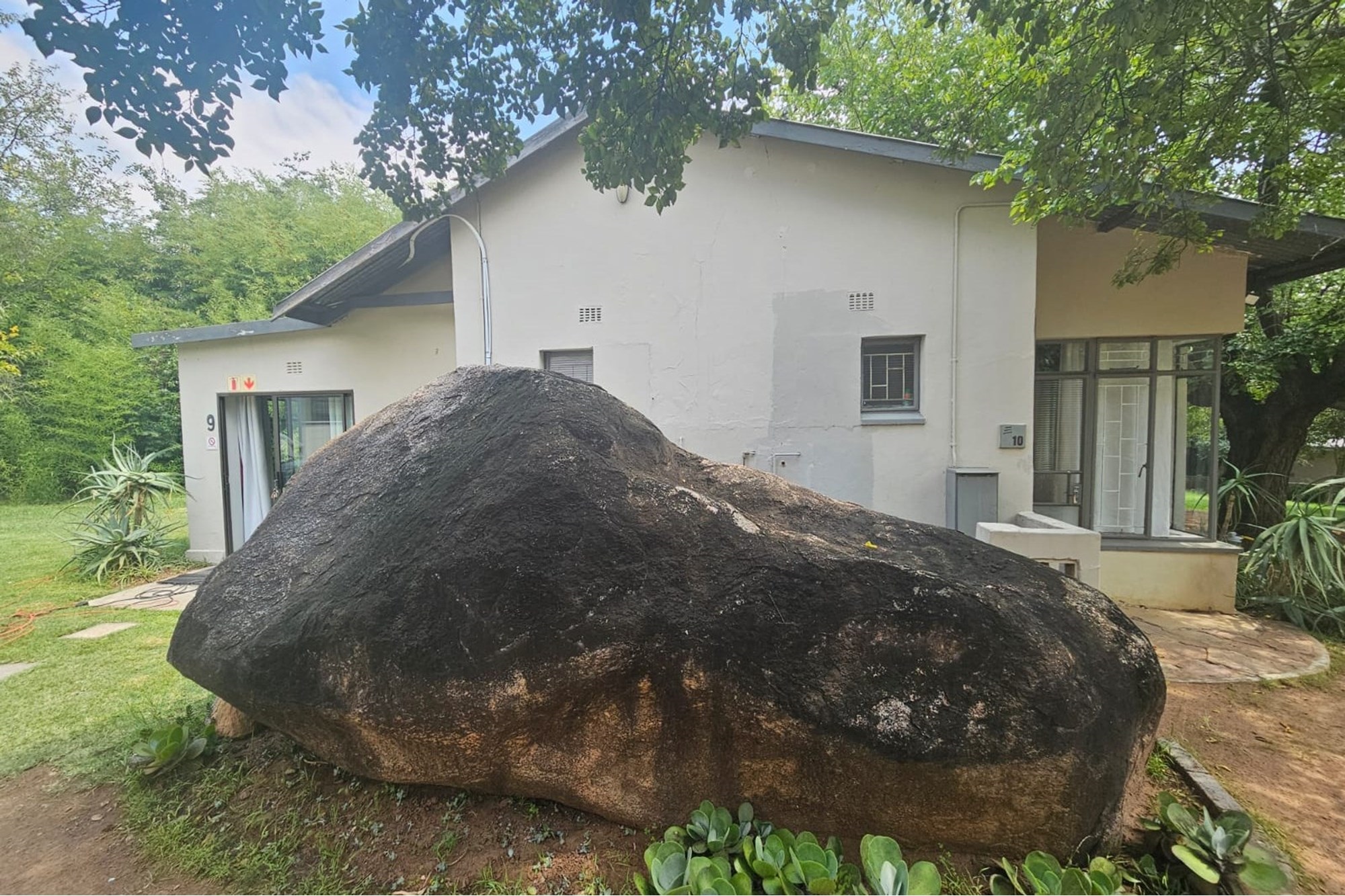 INVESTMENT AND BUSINESS OPPORTUNITY ON THE RIVER