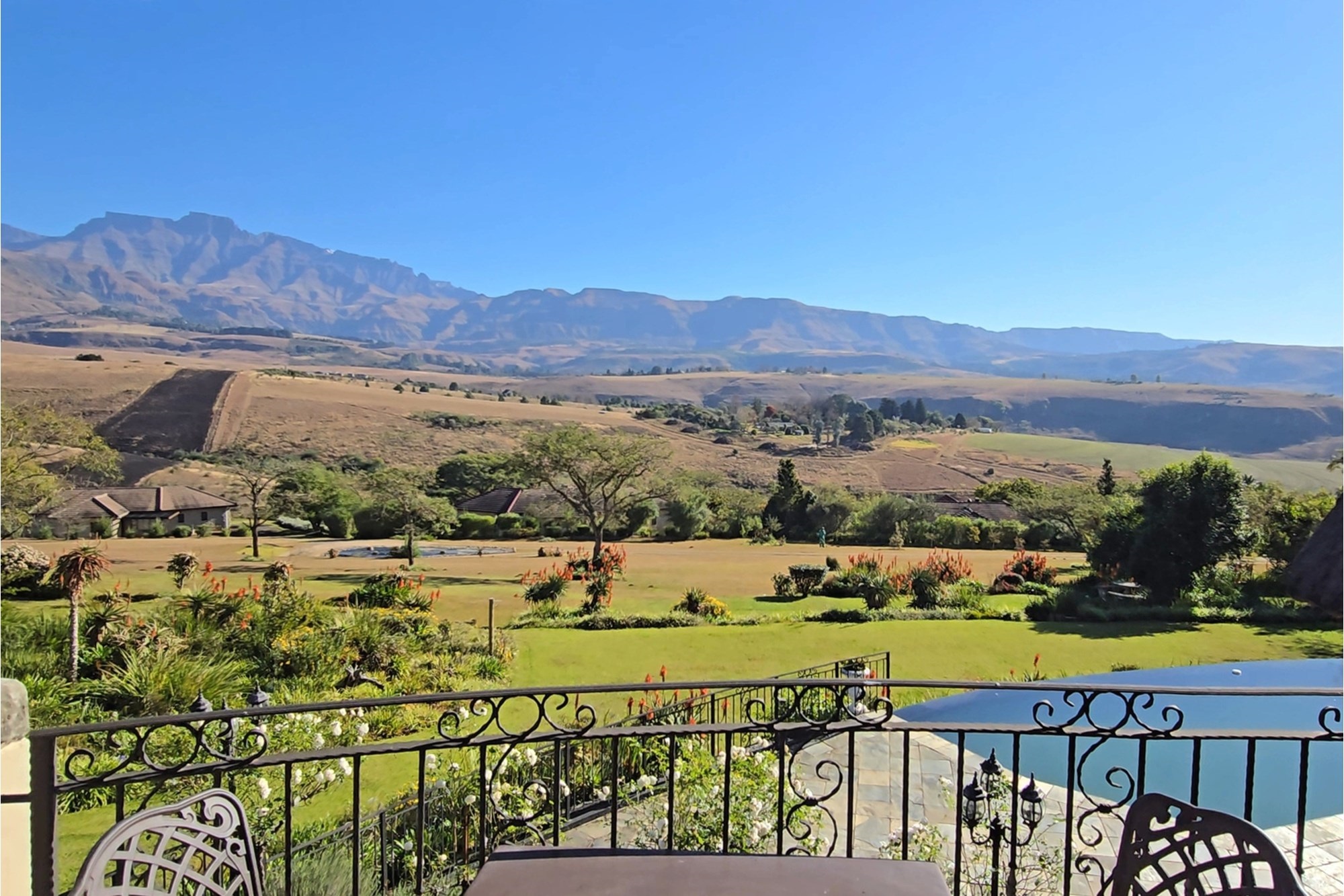 House for sale in Cathkin Park, KwaZulu Natal, 1000 m²