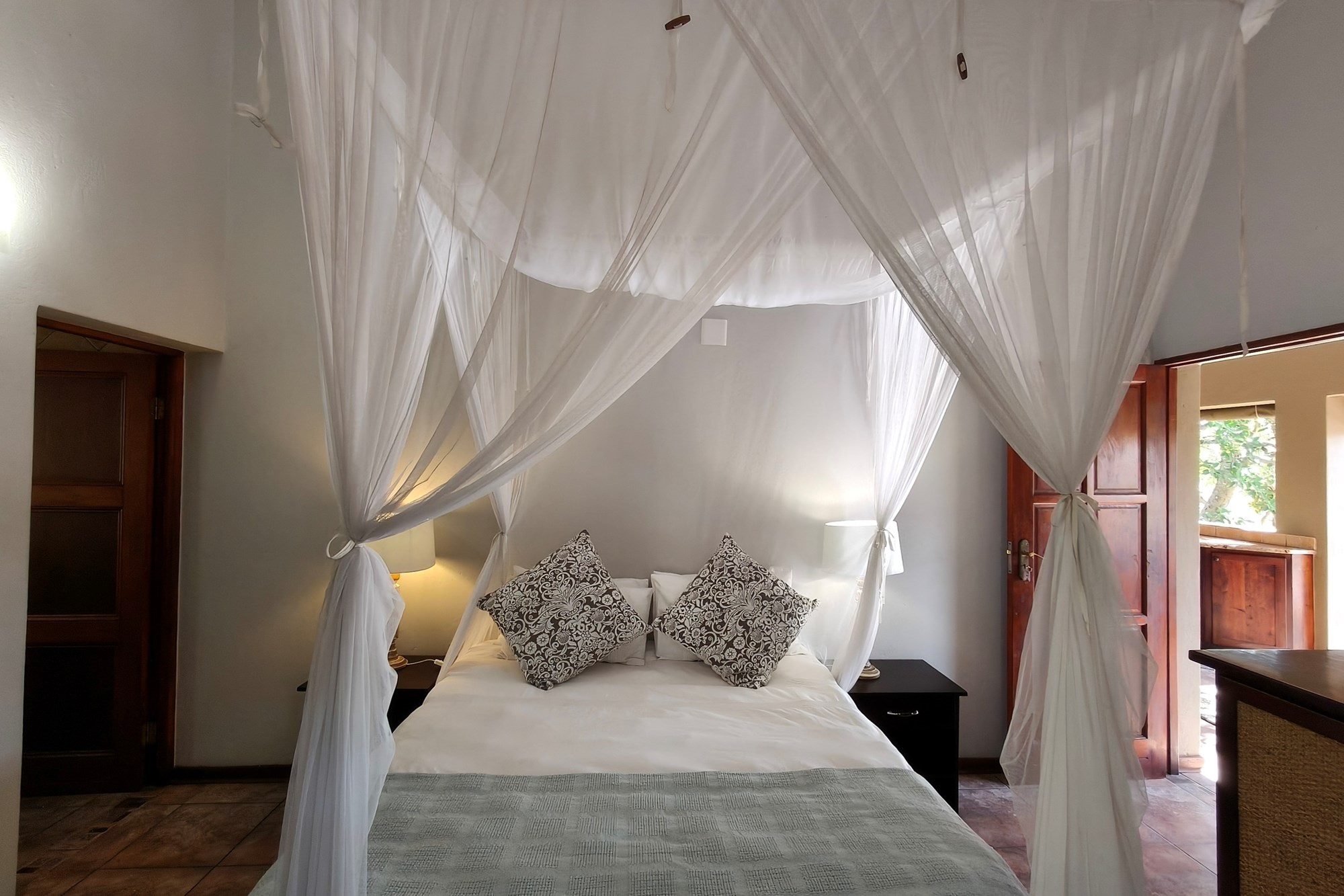 930-Hectare Private Game Farm for Sale - Lowveld Bushveld Retreat Near Kruger