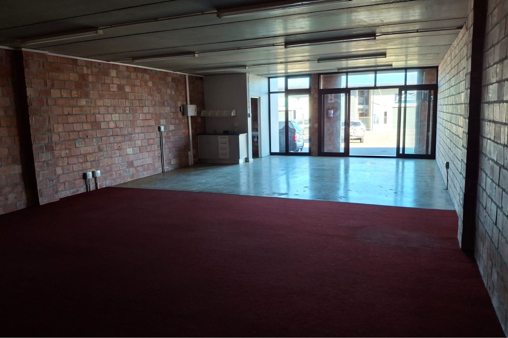 Warehouse for rent in Fairview, Port Elizabeth, 198 m²