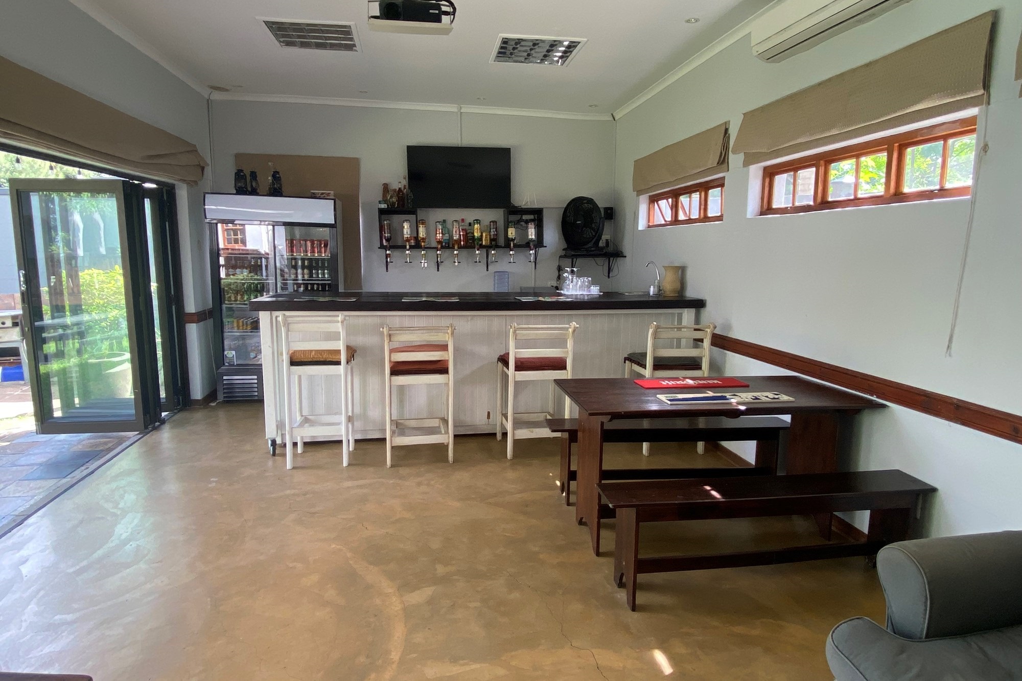 Ideal Investment - Stone Throw From The Beach