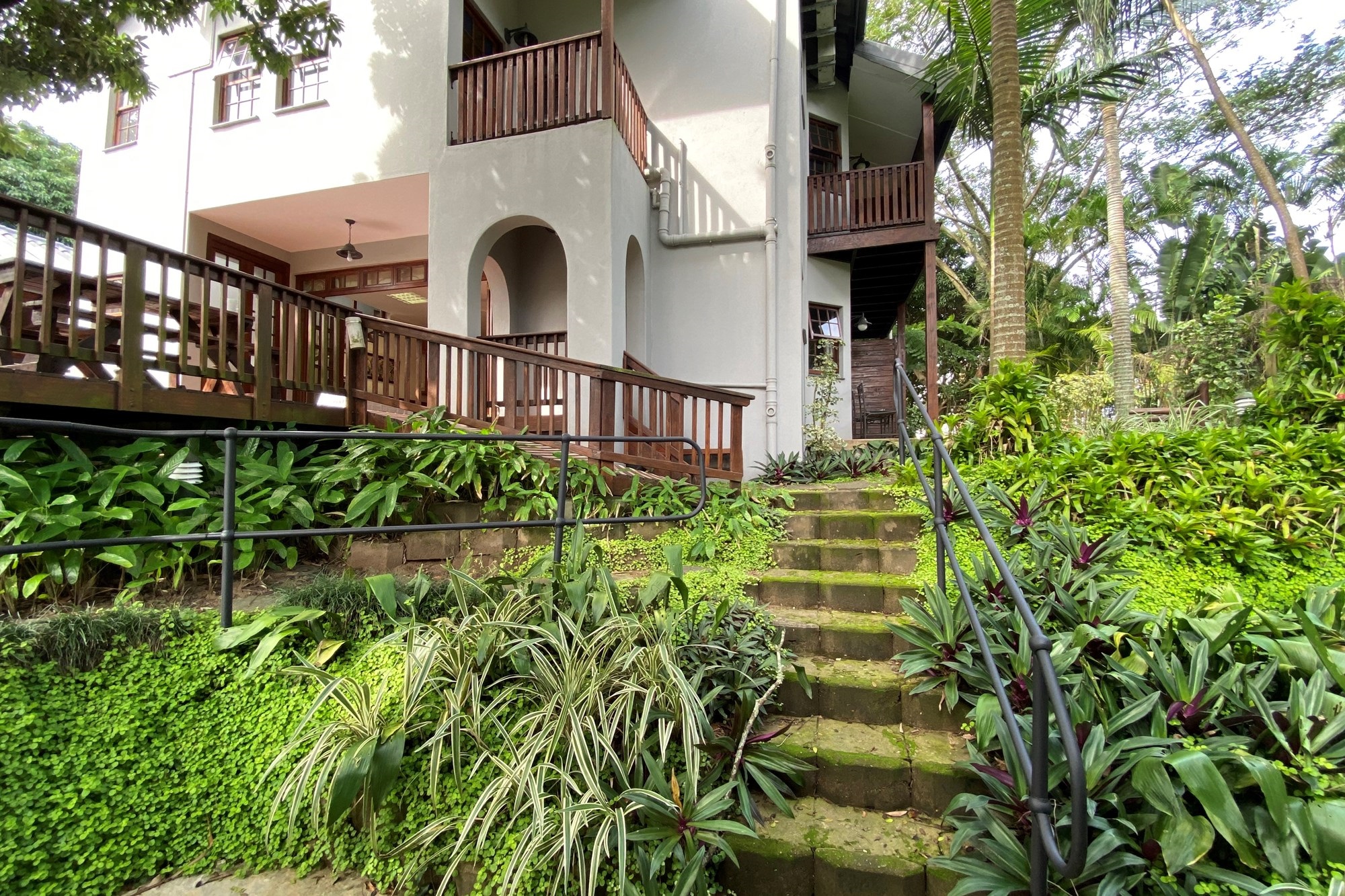 Ideal Investment - Stone Throw From The Beach