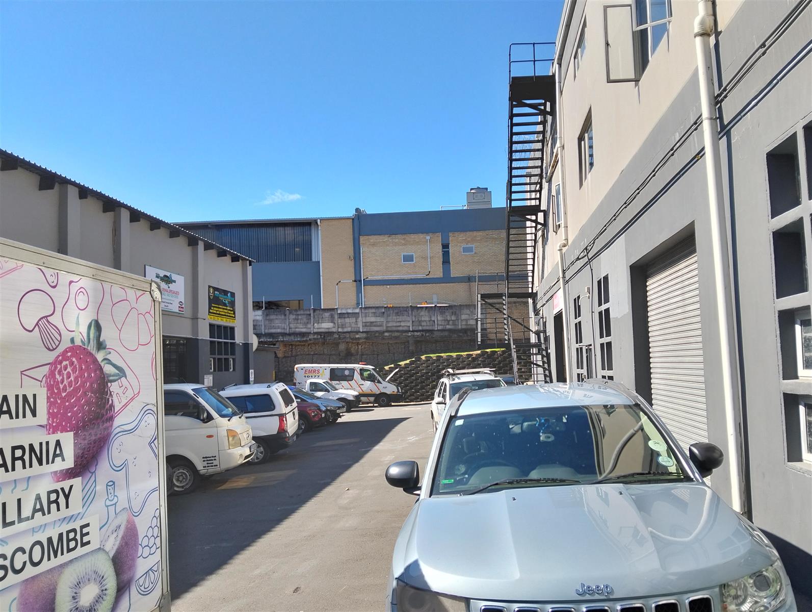 Warehouse for sale in Pinetown Central, Pinetown, KwaZulu Natal, 808 m²