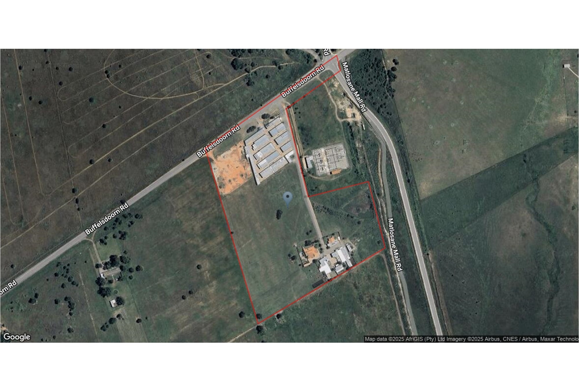 For Sale: Exceptional 10-Hectare Property with Storage Units, Residences, and More in Flamwood