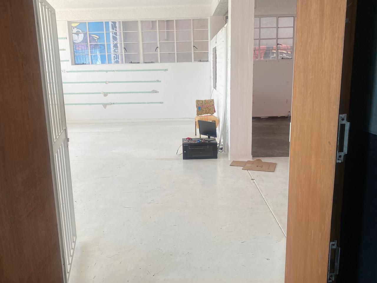 Commercial Unit to Let in Foreshore