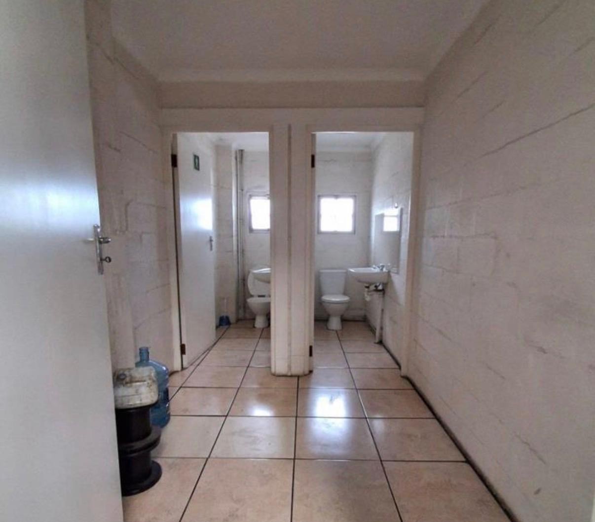 Factory for rent in Epping Industrial, Cape Town, 33, 38 GUNNERS CIRCLE, Epping Industrial, Cape Town, Western Cape, 420 m²