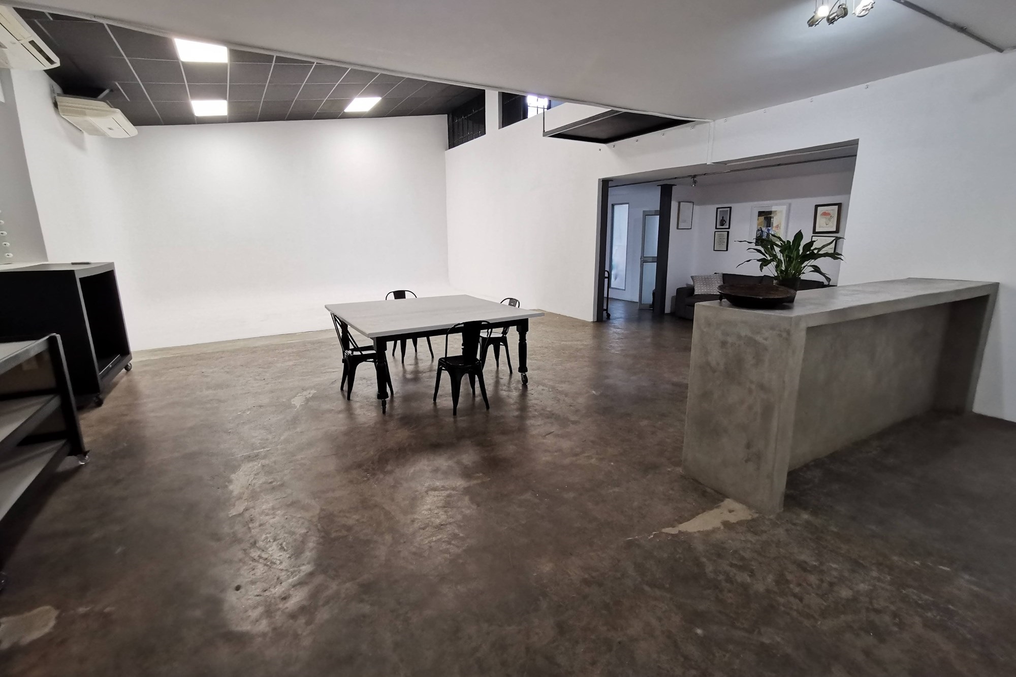Superb Designer Commercial Space in Creative Precinct