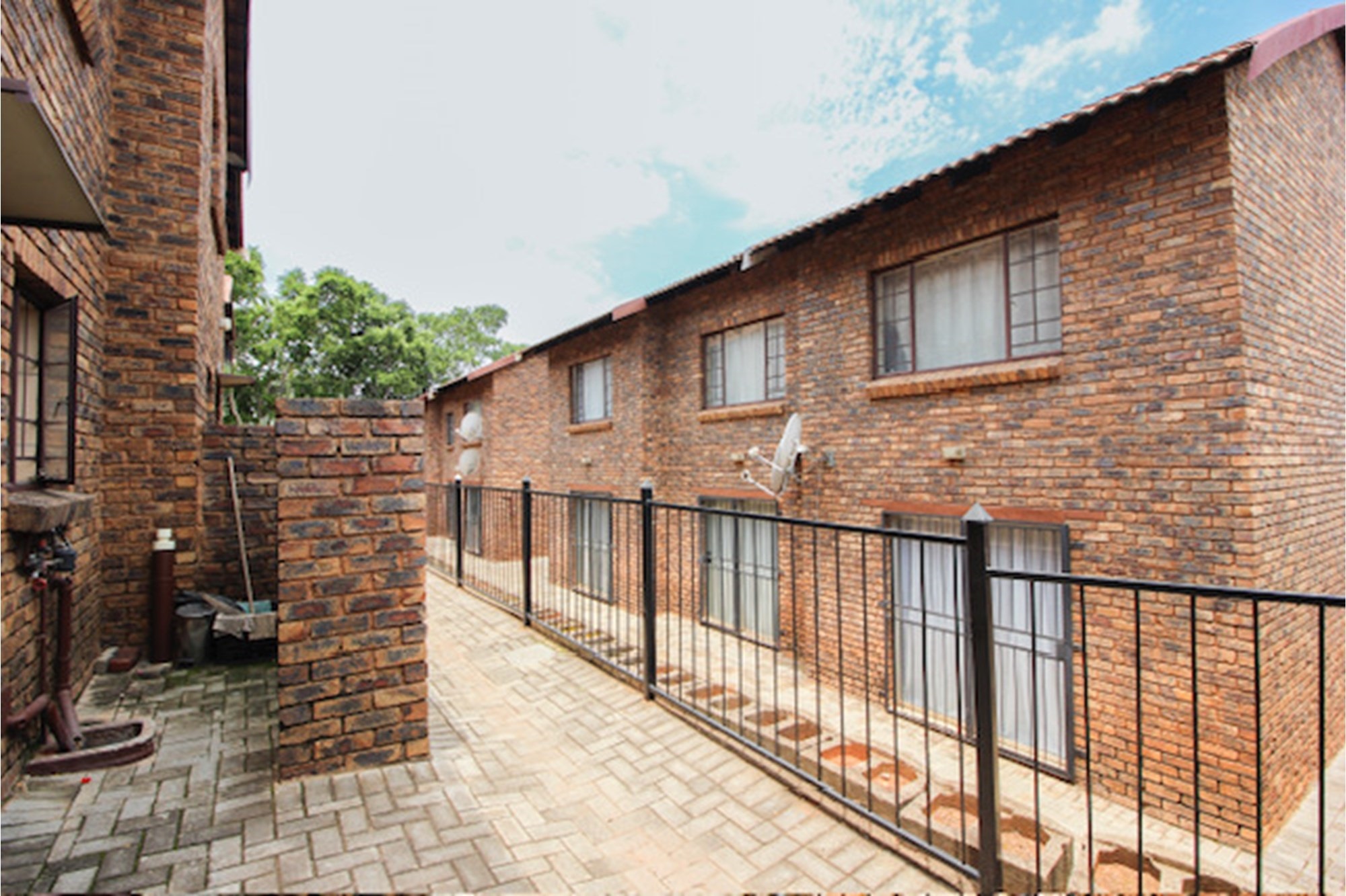 Apartment for sale in Pretoria West, Pretoria, Oxford Village, 629 Norman Eaton Avenue, philip nel park, Pretoria West, Pretoria, Gauteng