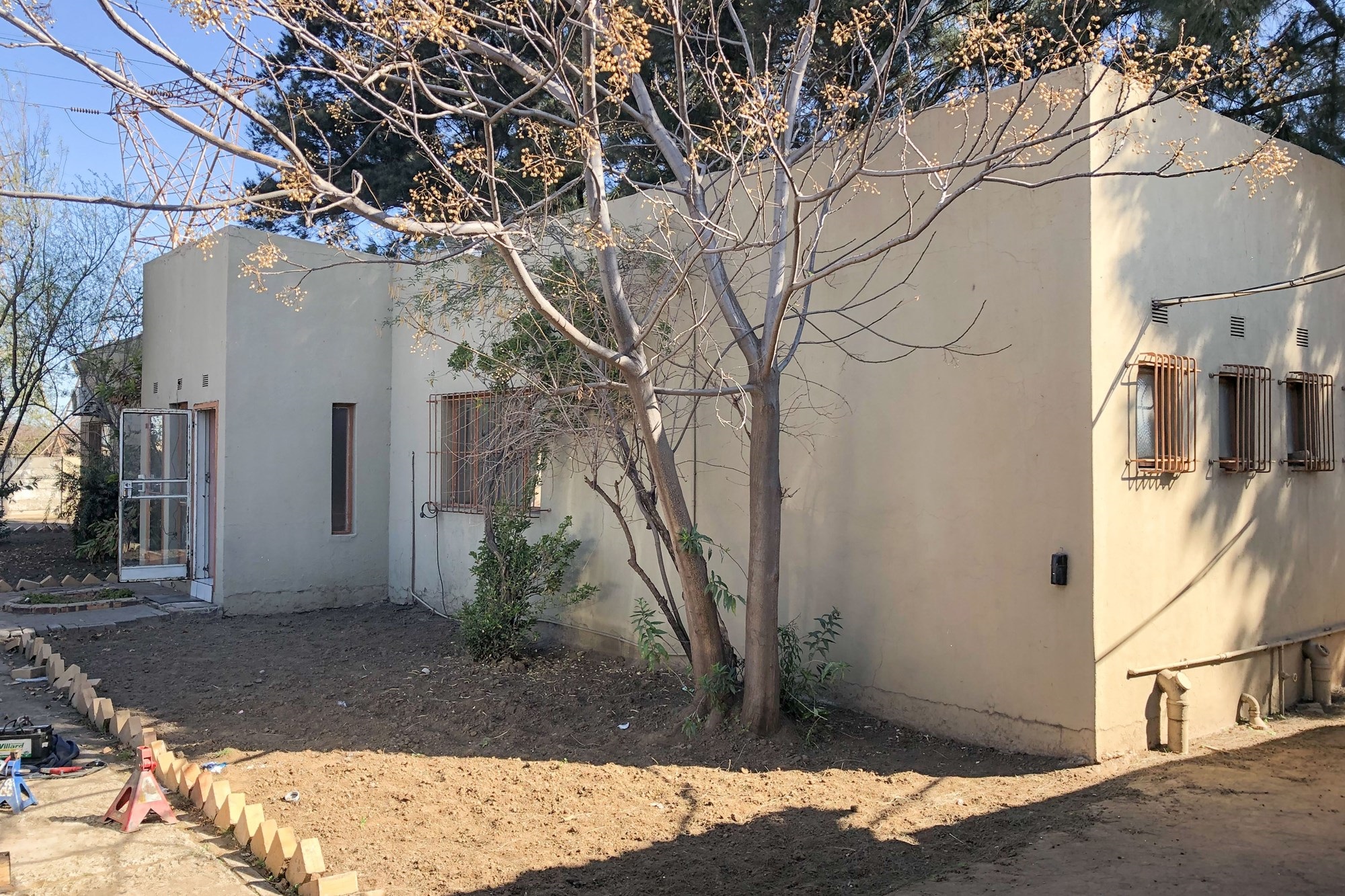 Industrial Property For Sale - Prime Investment Opportunity!
