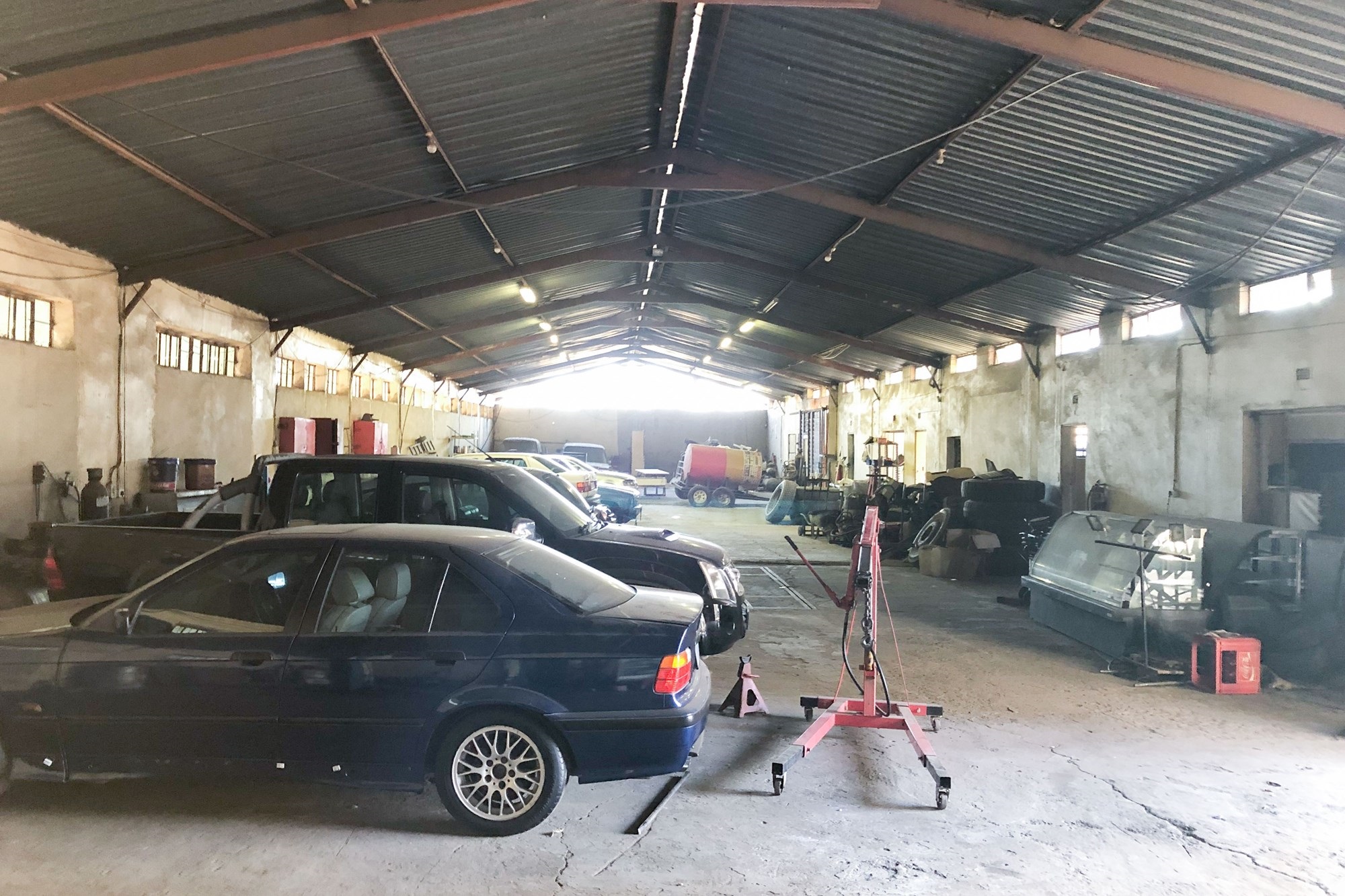 Industrial Property For Sale - Prime Investment Opportunity!