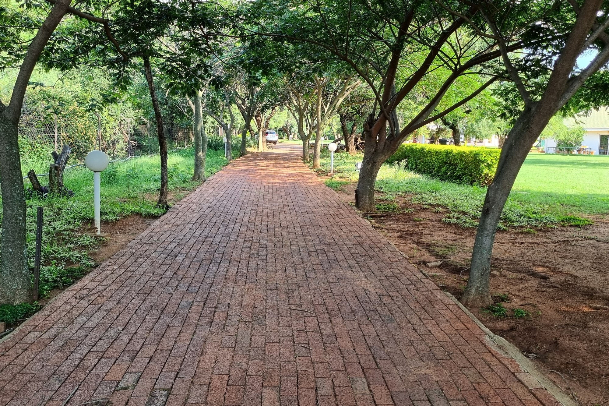 Excellently located, Versatile property offering residential and commercial opportunities