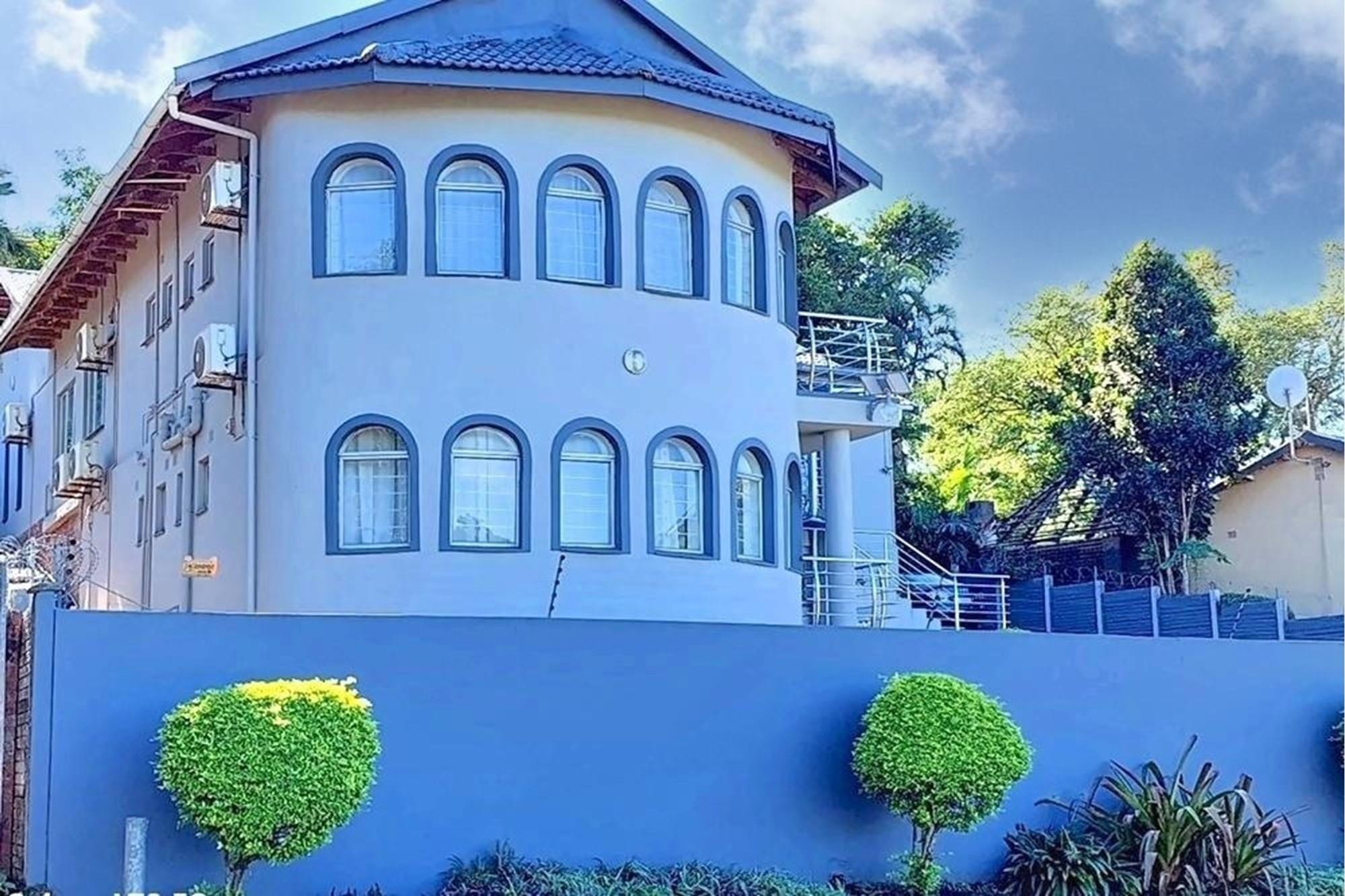Charming 4-Star Bed and Breakfast in Empangeni For Sale