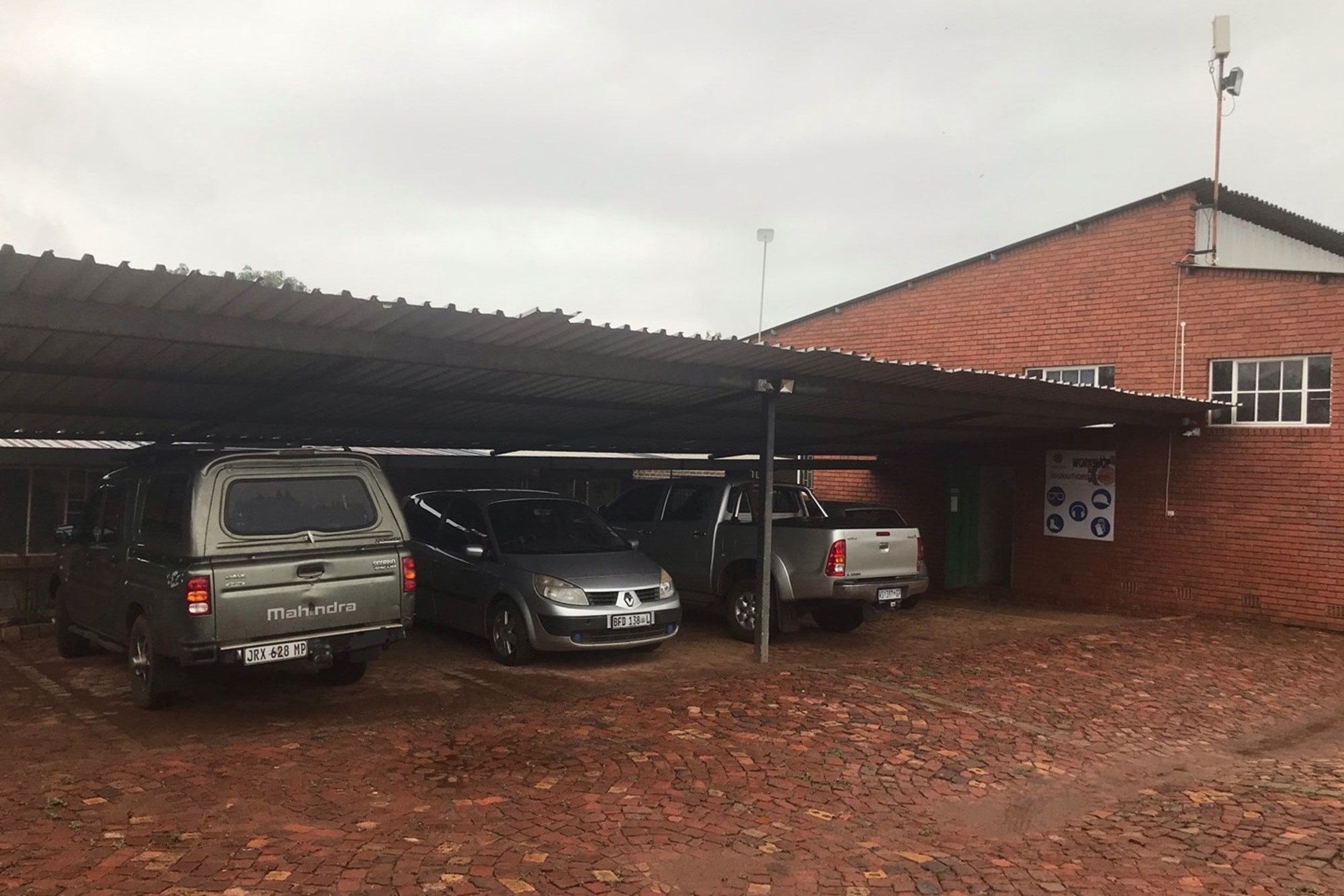 13.6 Ha Farm with 5 Houses, Offices and Warehouse 4