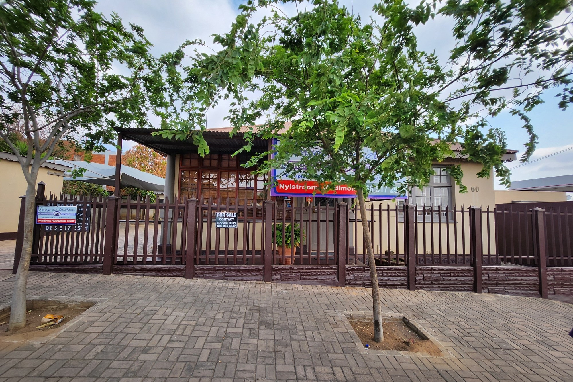 Fore Sale: Historic House with Business Rights