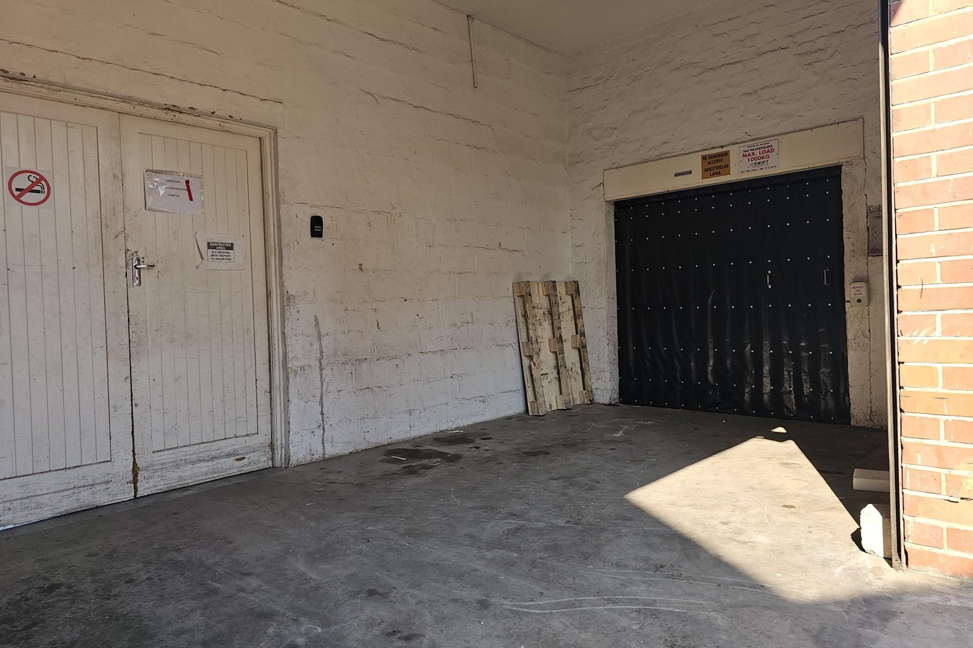 VALUABLE INVESTMENT PROPERTY FOR SALE - PRICE DRASTICALLY REDUCED !