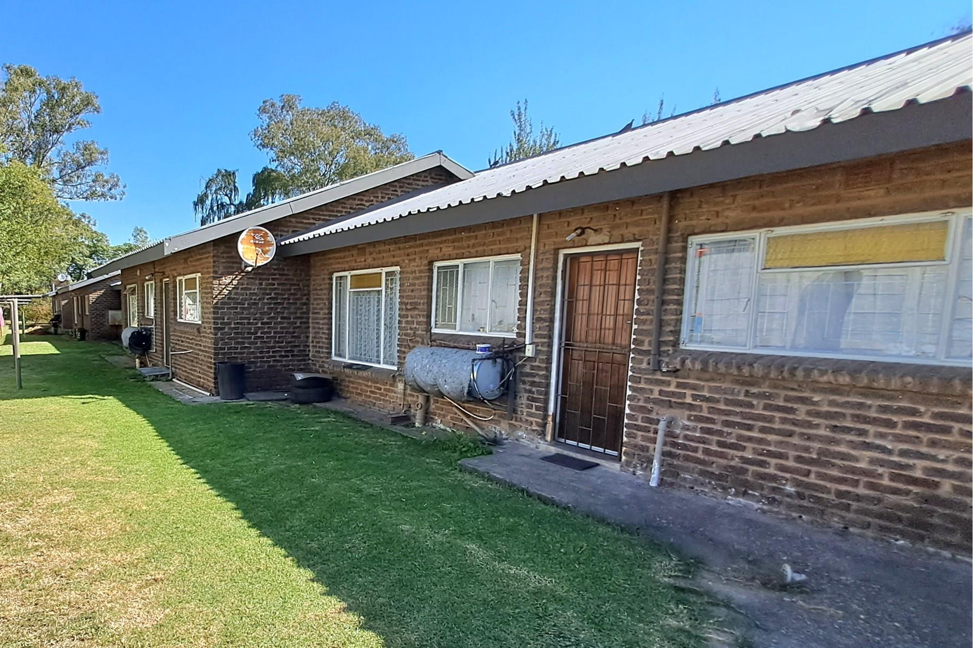 Investment opportunity: Six apartments available for purchase. Ideal for generating rental income