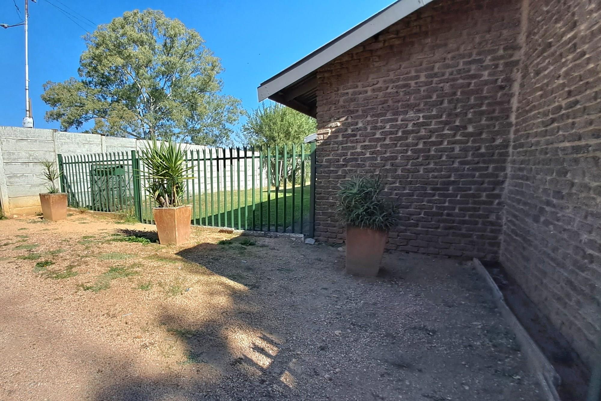 Investment opportunity: Six apartments available for purchase. Ideal for generating rental income