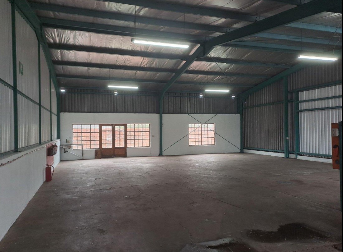Warehouse for rent in New Germany, Pinetown, KwaZulu Natal, 100 m²