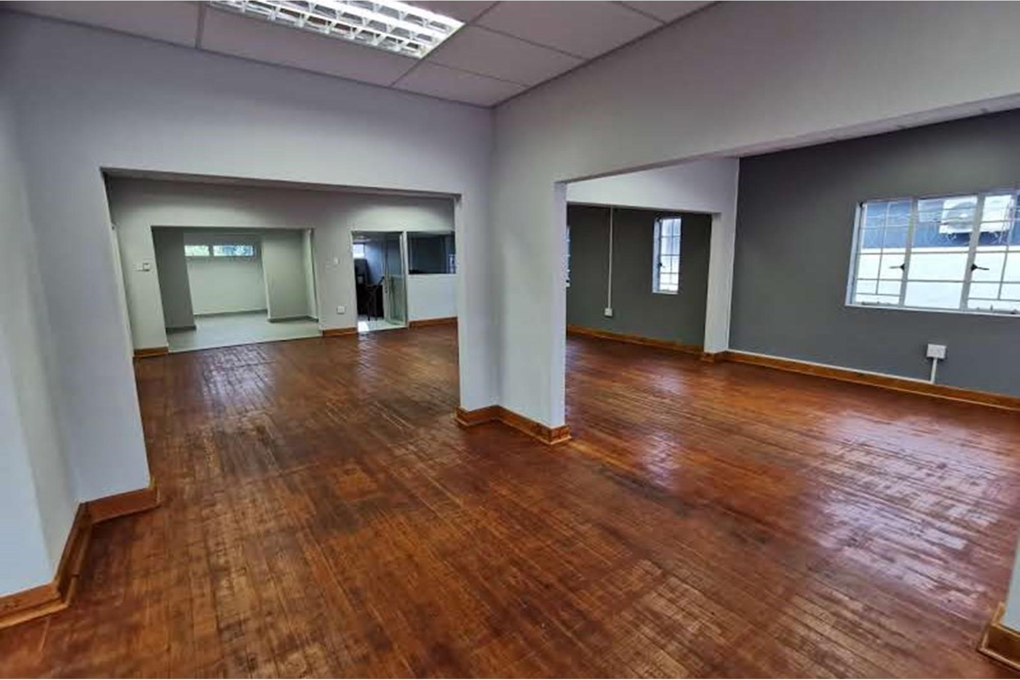 Stunning Stand-alone retail on busy Greenside street!