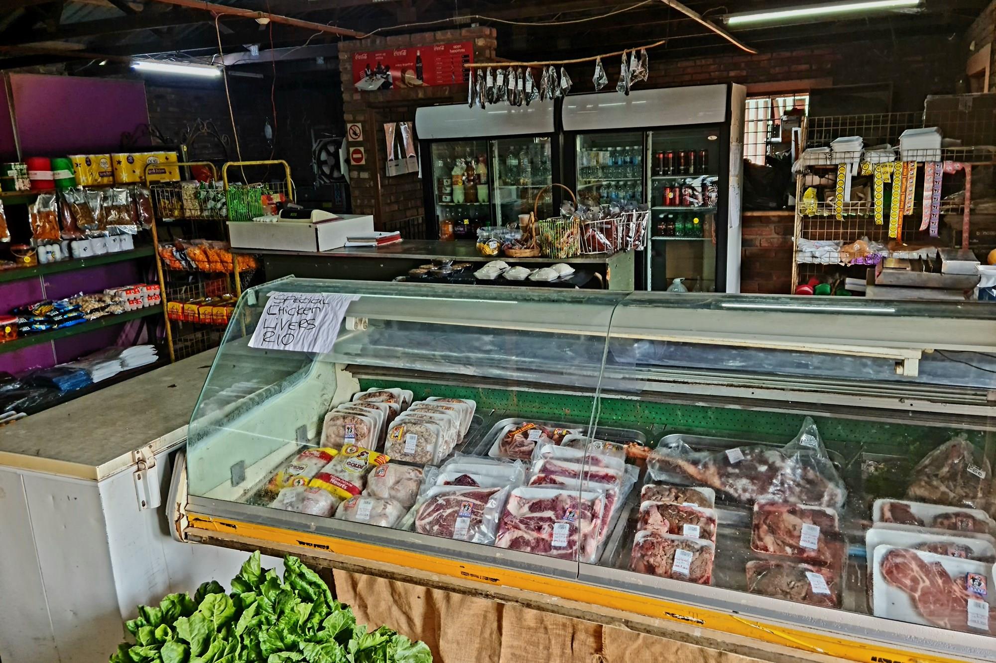 Thriving Commercial Gem in Louis Trichardt: A Shopper's Paradise Oasis