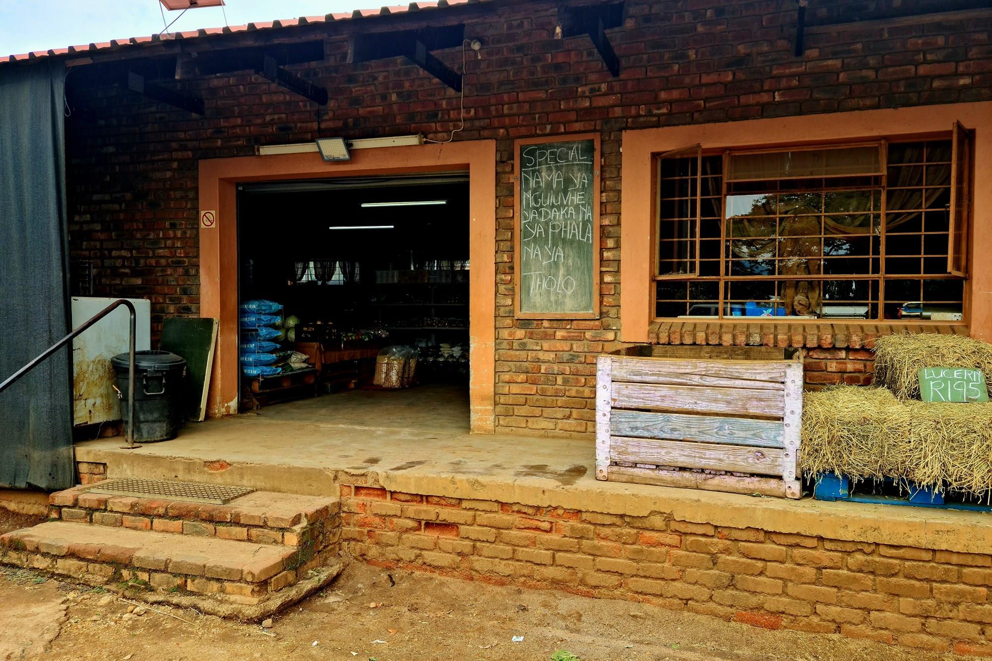 Thriving Commercial Gem in Louis Trichardt: A Shopper's Paradise Oasis