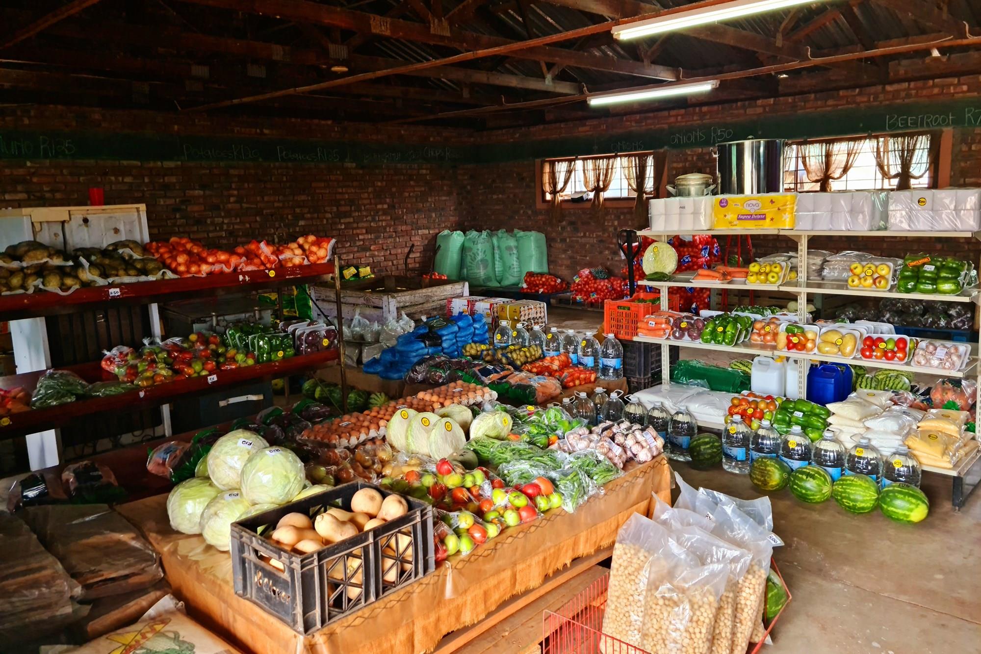 Thriving Commercial Gem in Louis Trichardt: A Shopper's Paradise Oasis
