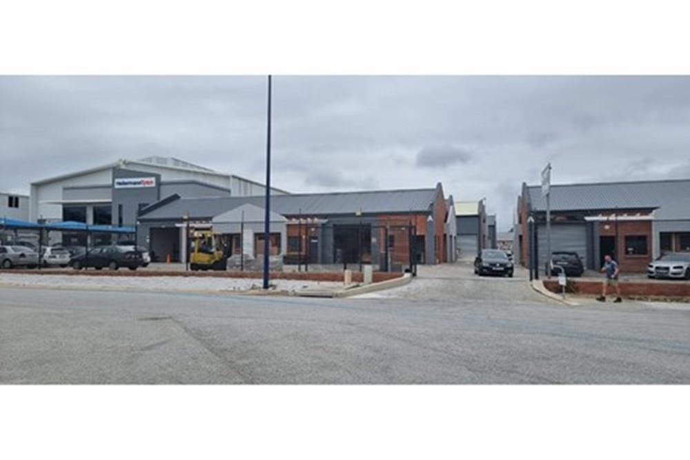 2 back to back prime warehouses to let: