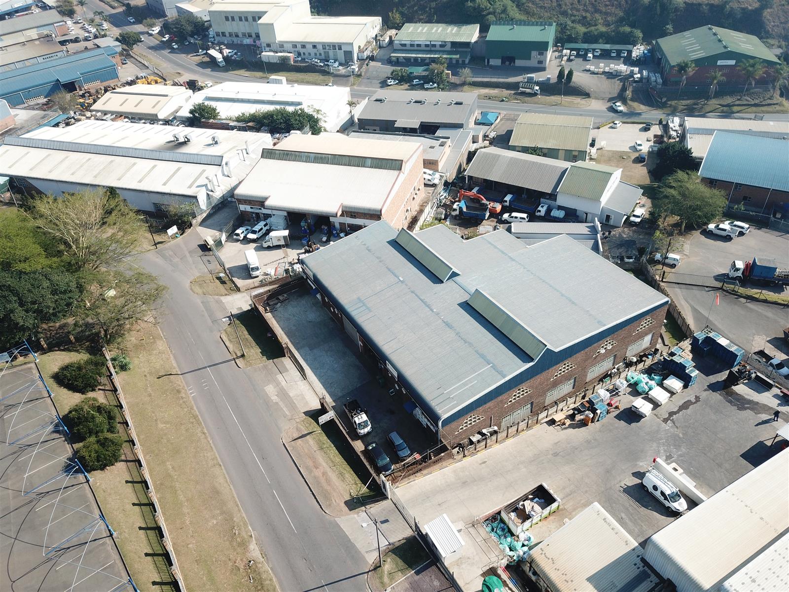 Warehouse to let in Westmead Durban.