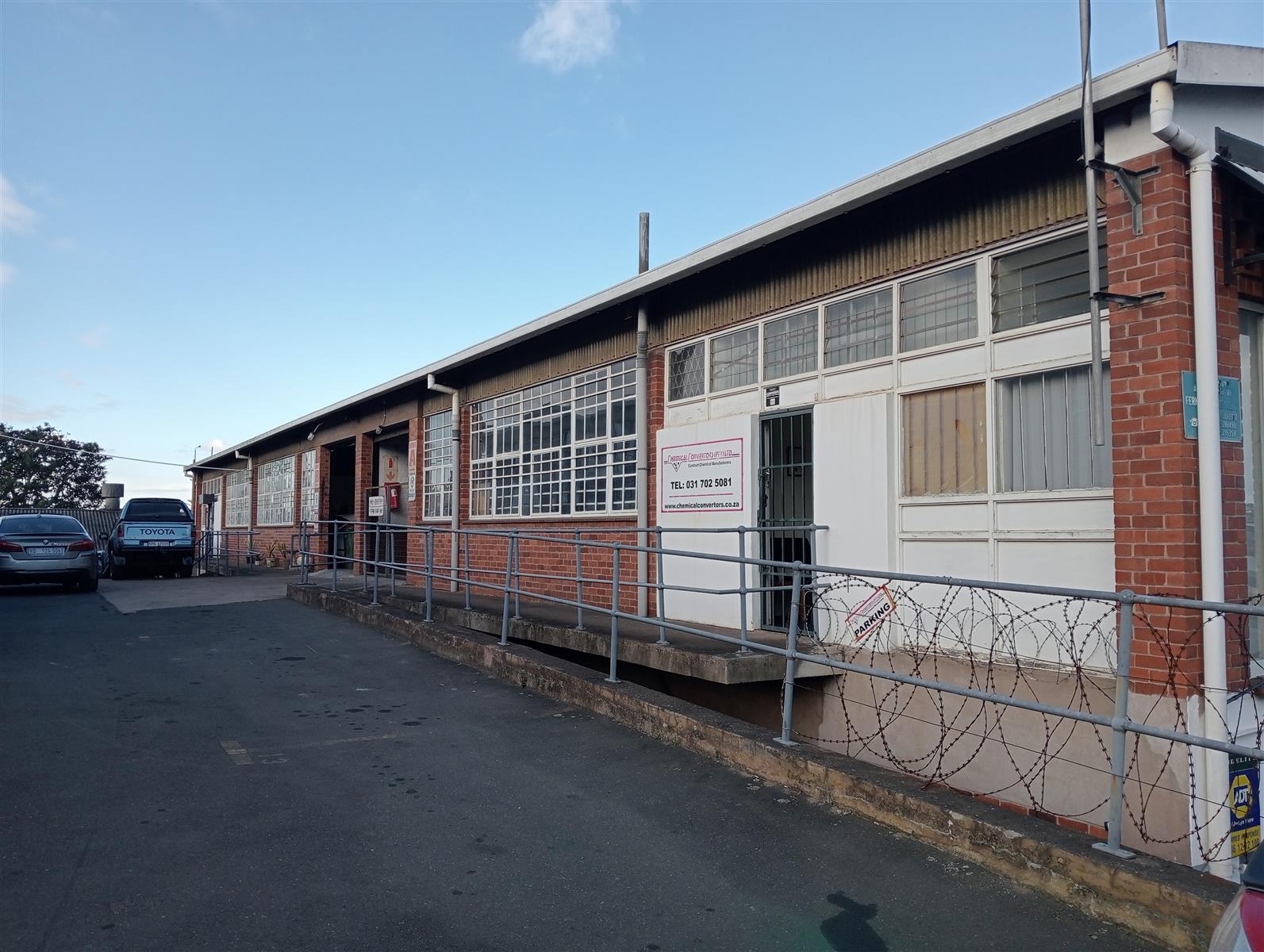 Fantastic facility to let suitable for all business types.