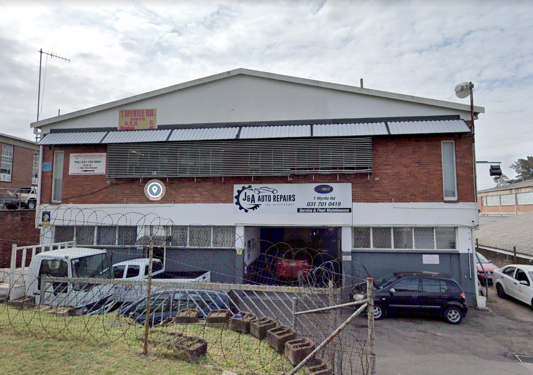 Fantastic facility to let suitable for all business types.