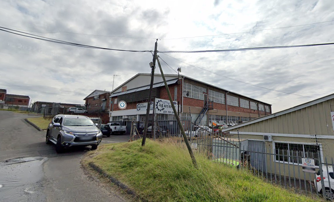 Fantastic facility to let suitable for all business types.