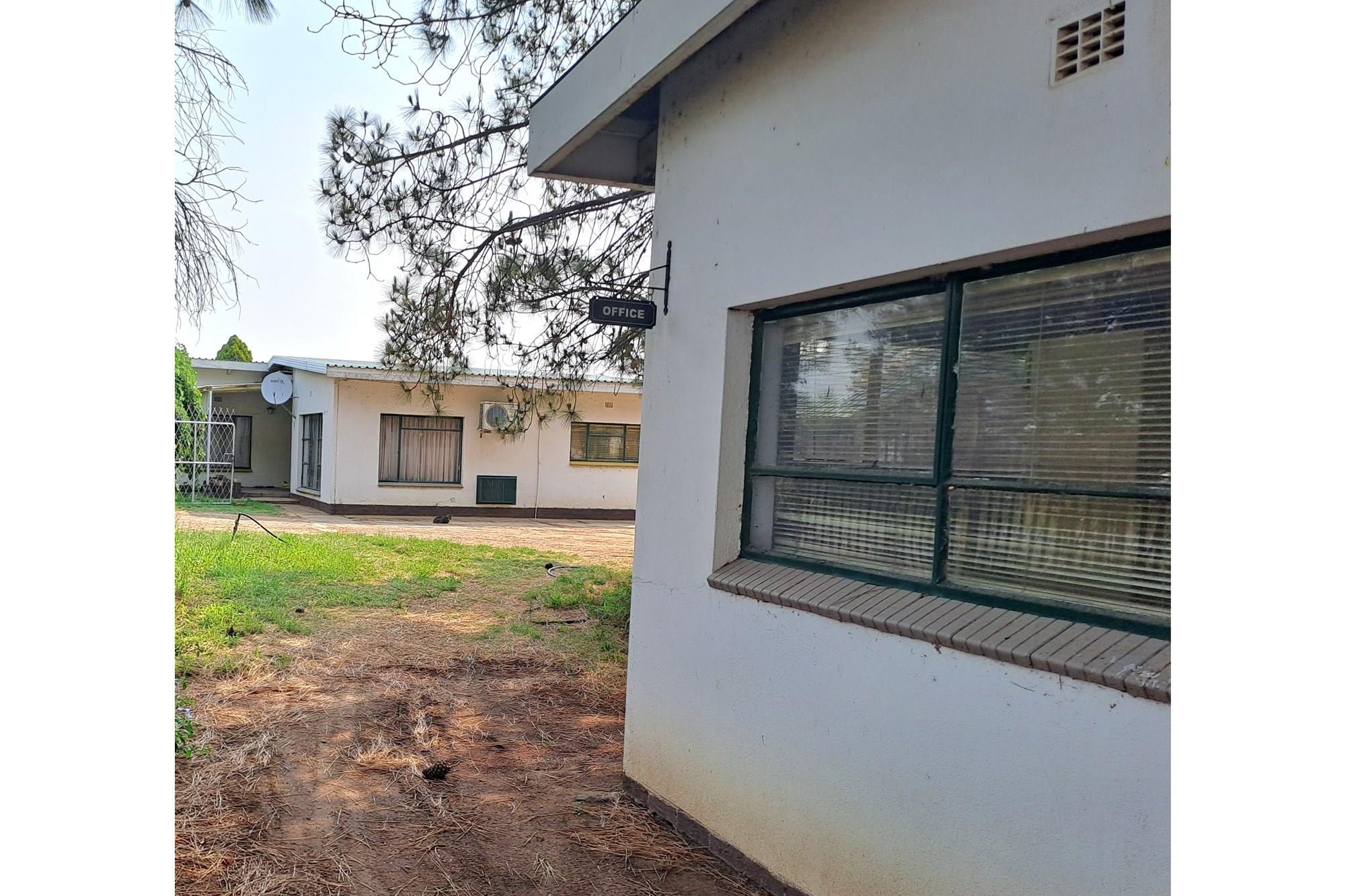 Excellent Industrial Property for a give away price in Tumahole, Parys with a big house on property