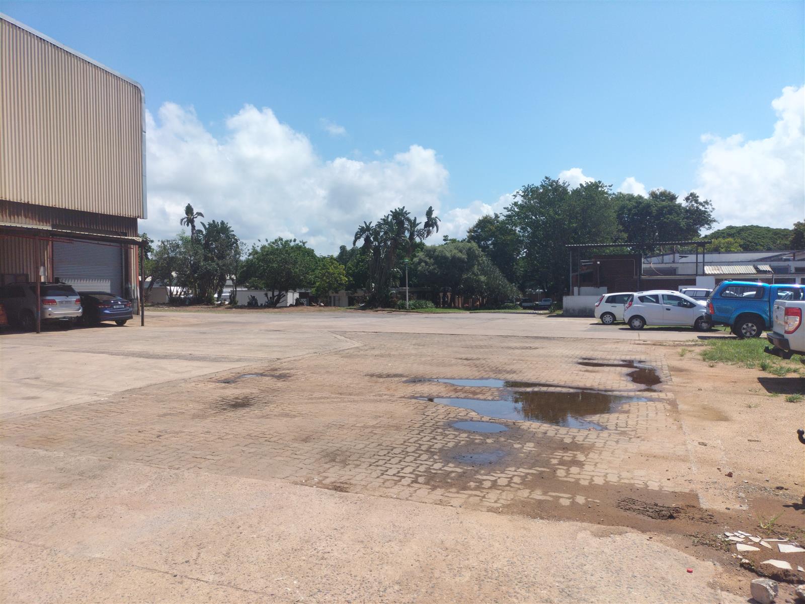 Warehouse to let in North Durban.
